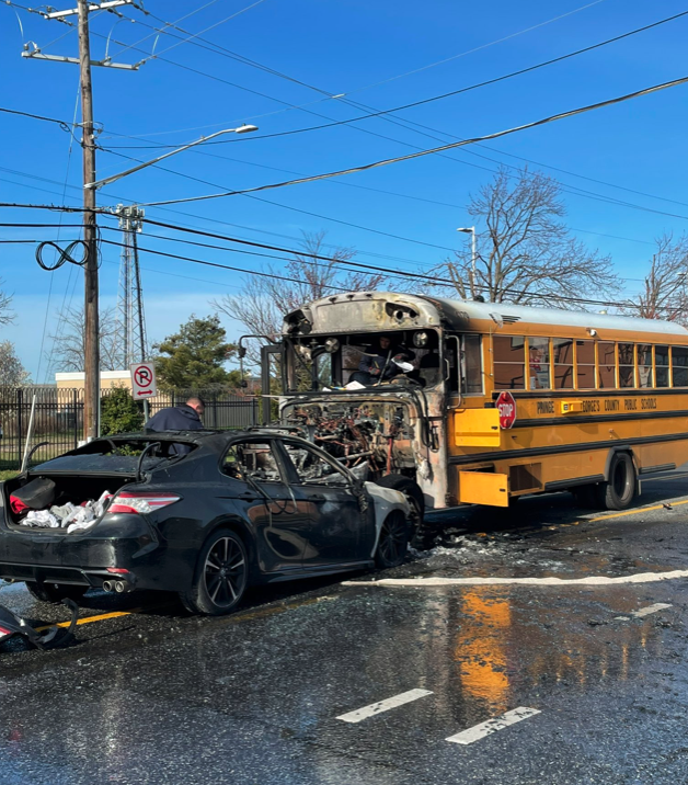 Driver flees scene after crashing head on with Prince George's County school bus 