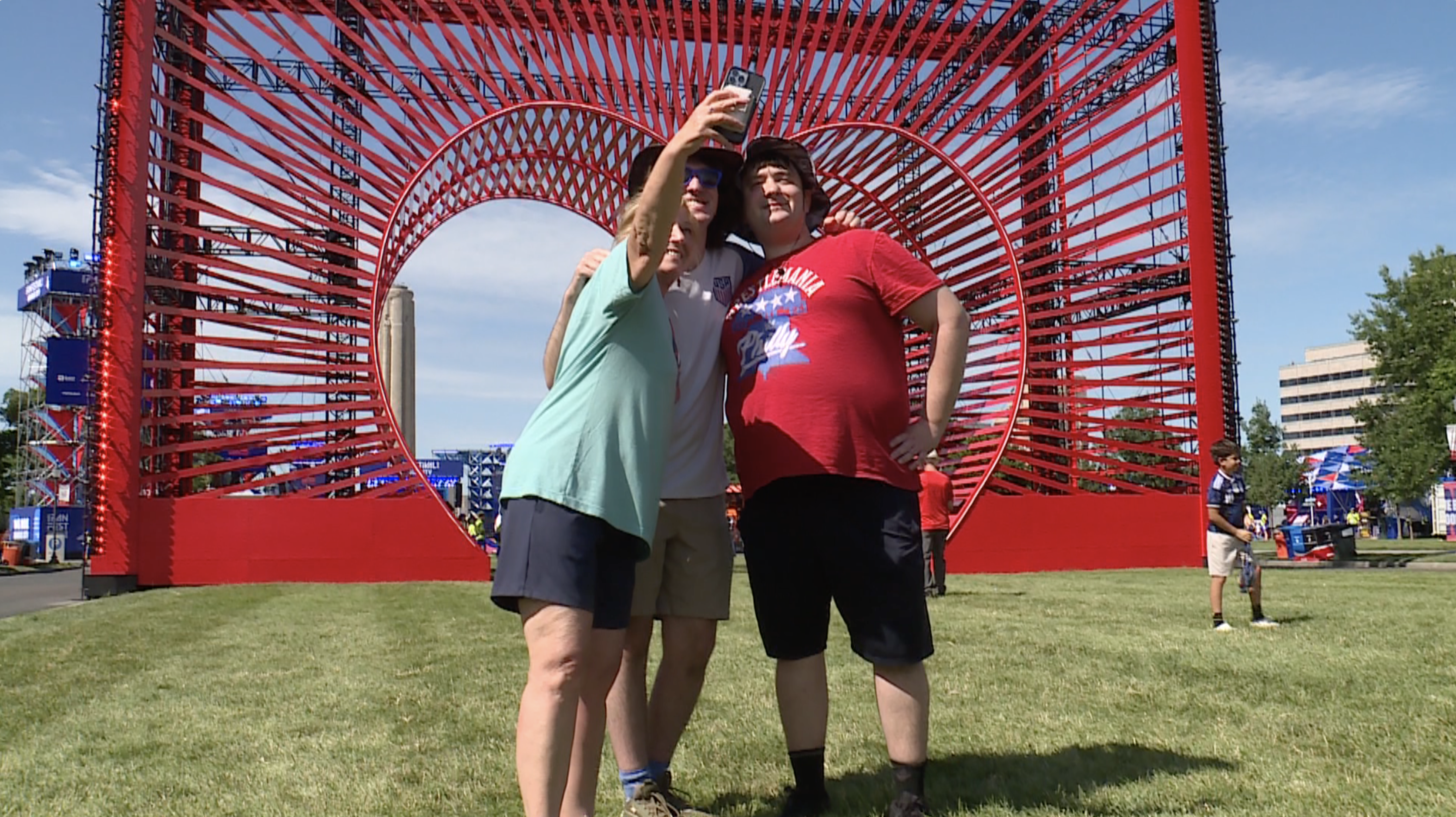 FIFA Fan Fest heart selfie