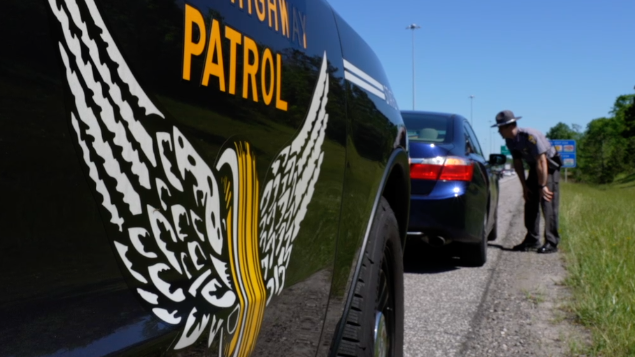 Ohio trooper conducting a traffic stop