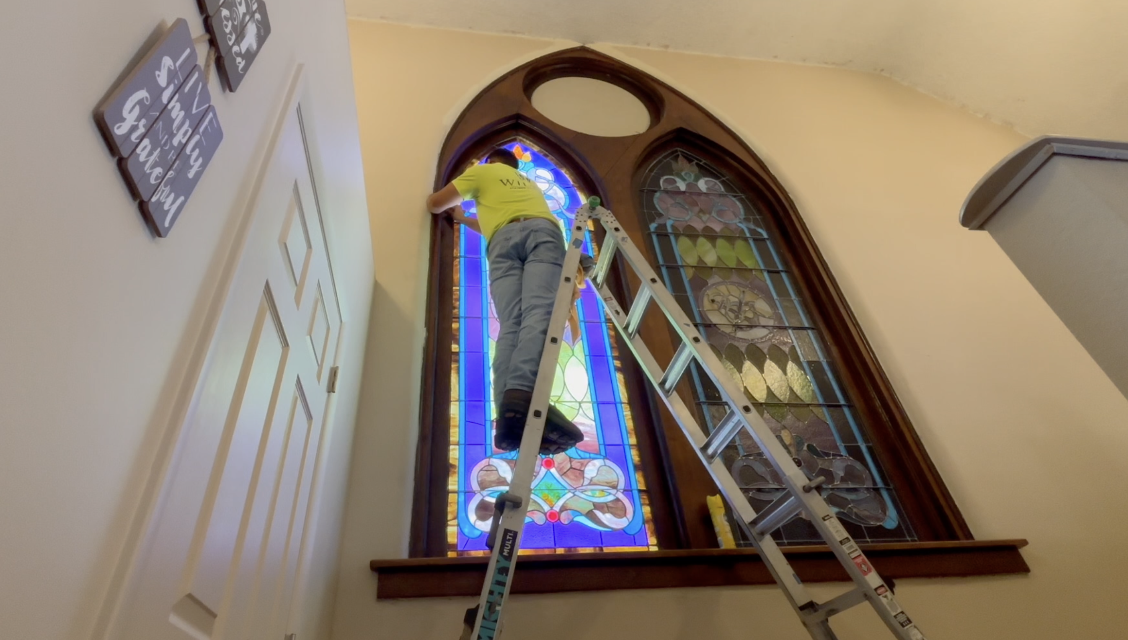 These beautiful stained glass windows from 1905 are back home in Twin Falls after a complete restoration