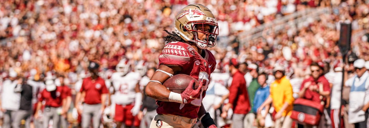 Football Records Third Straight Win