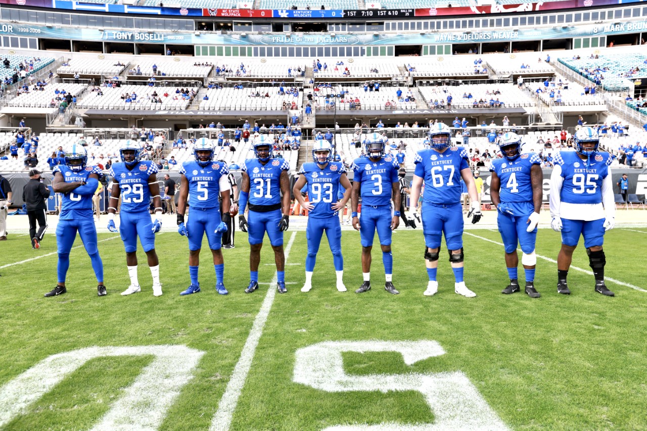 KENTUCKY CAPTAINS GATOR BOWL.jpg
