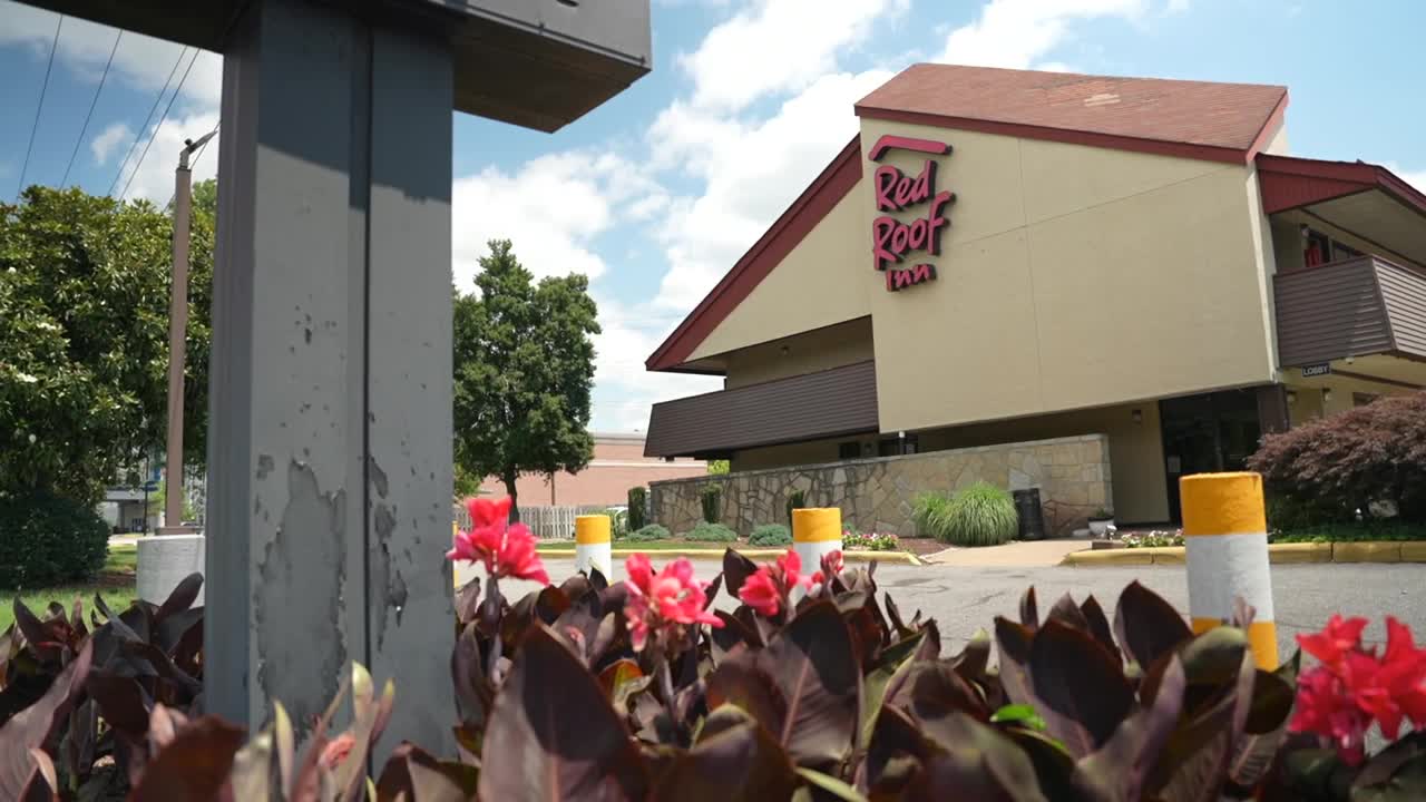 Man charged after shooting at Richmond hotel, police say