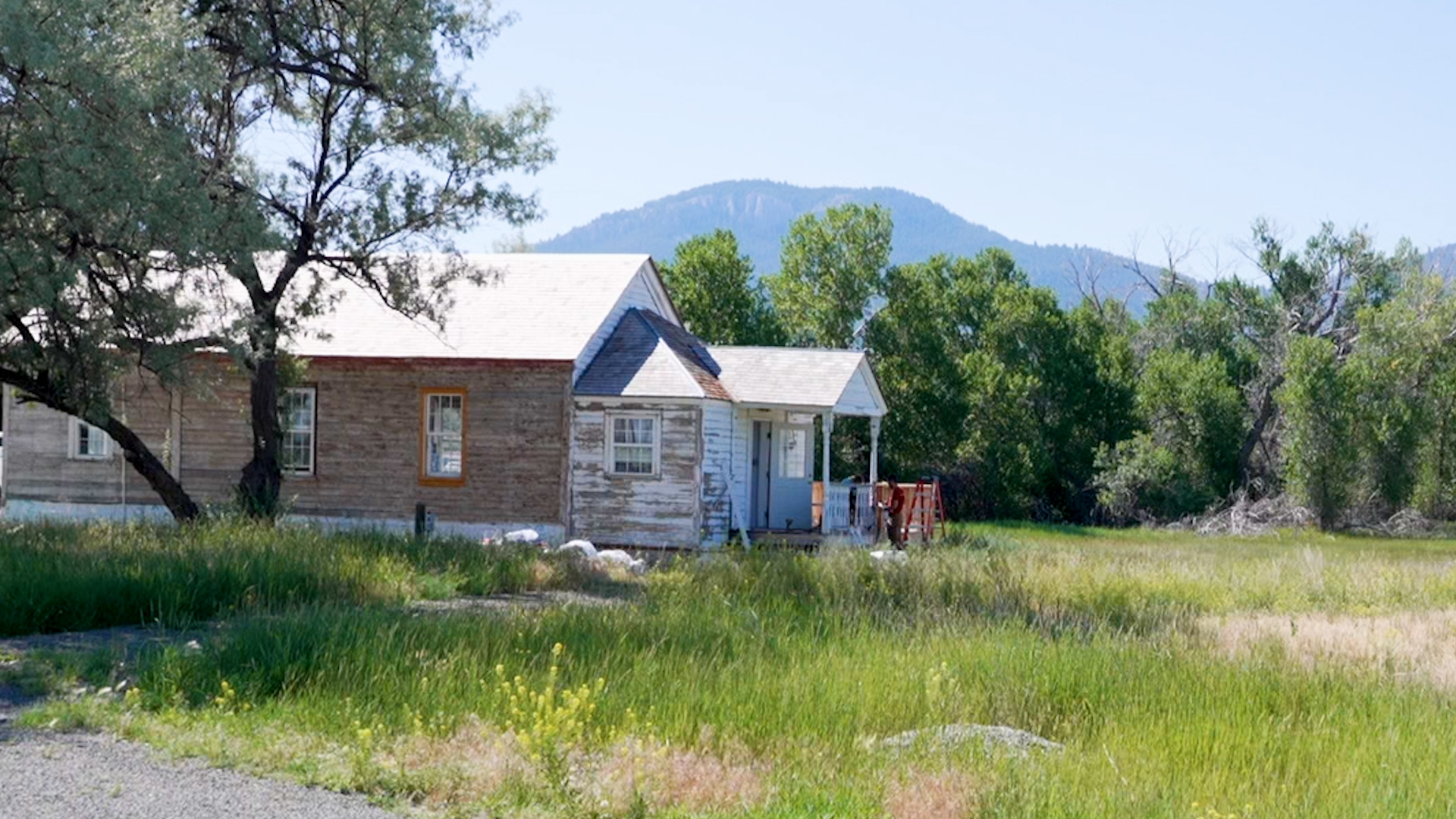 schoolhouse.jpg