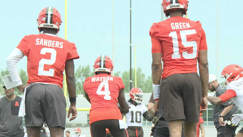 Browns OTAs QB competition 