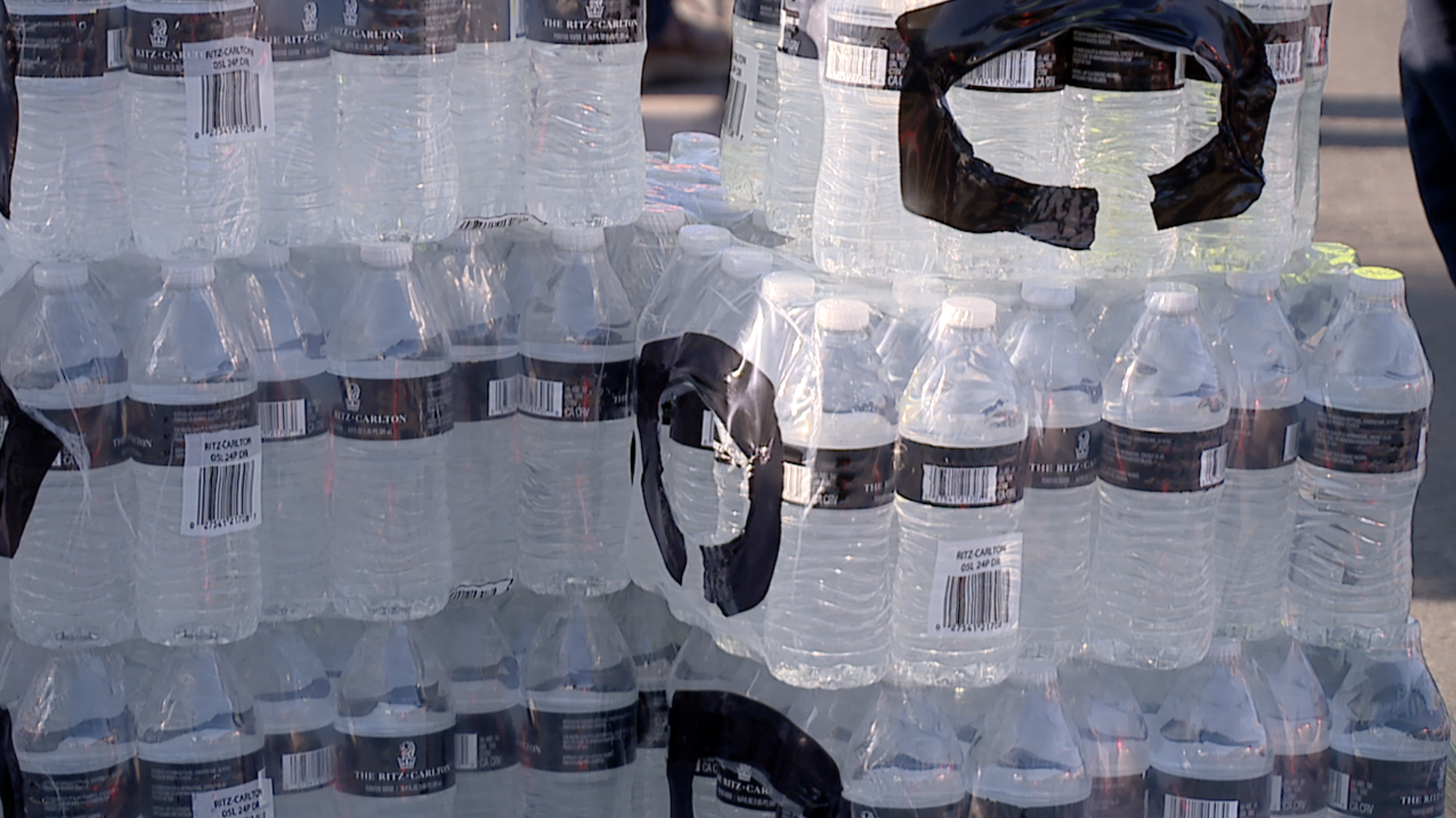 South Bay residents under boil water advisory rush to get bottled water