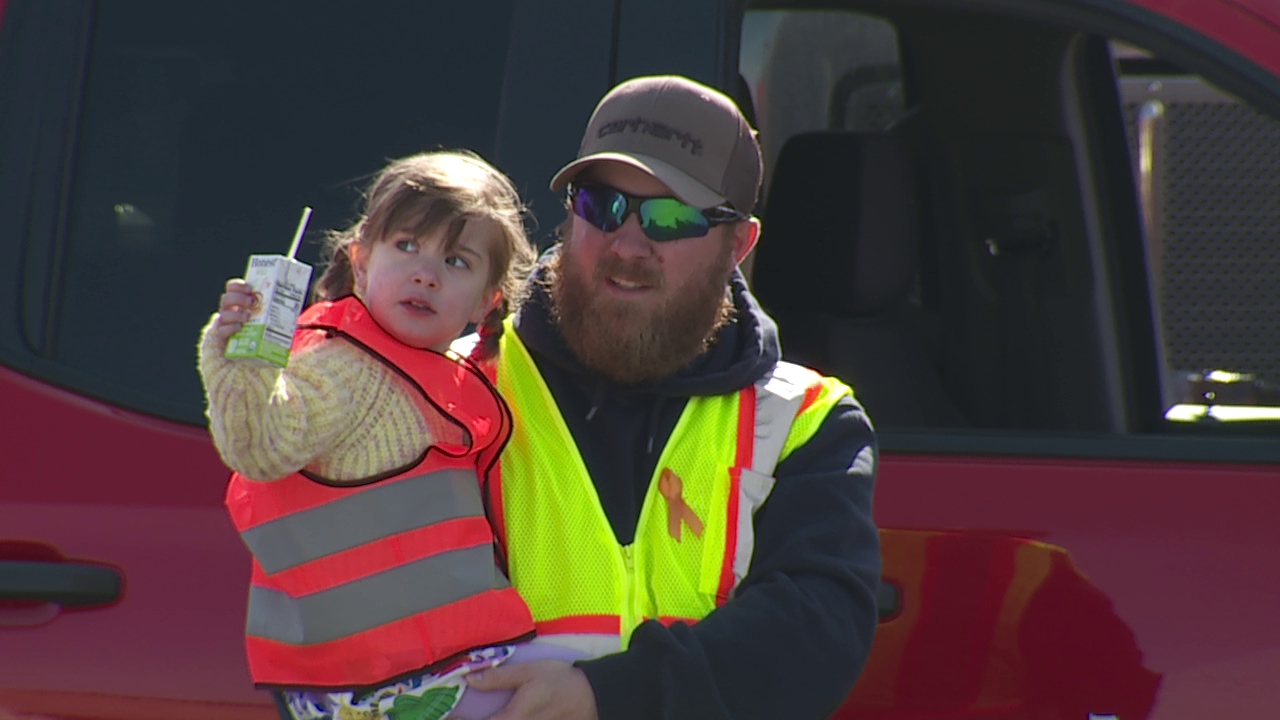 Construction worker and kid
