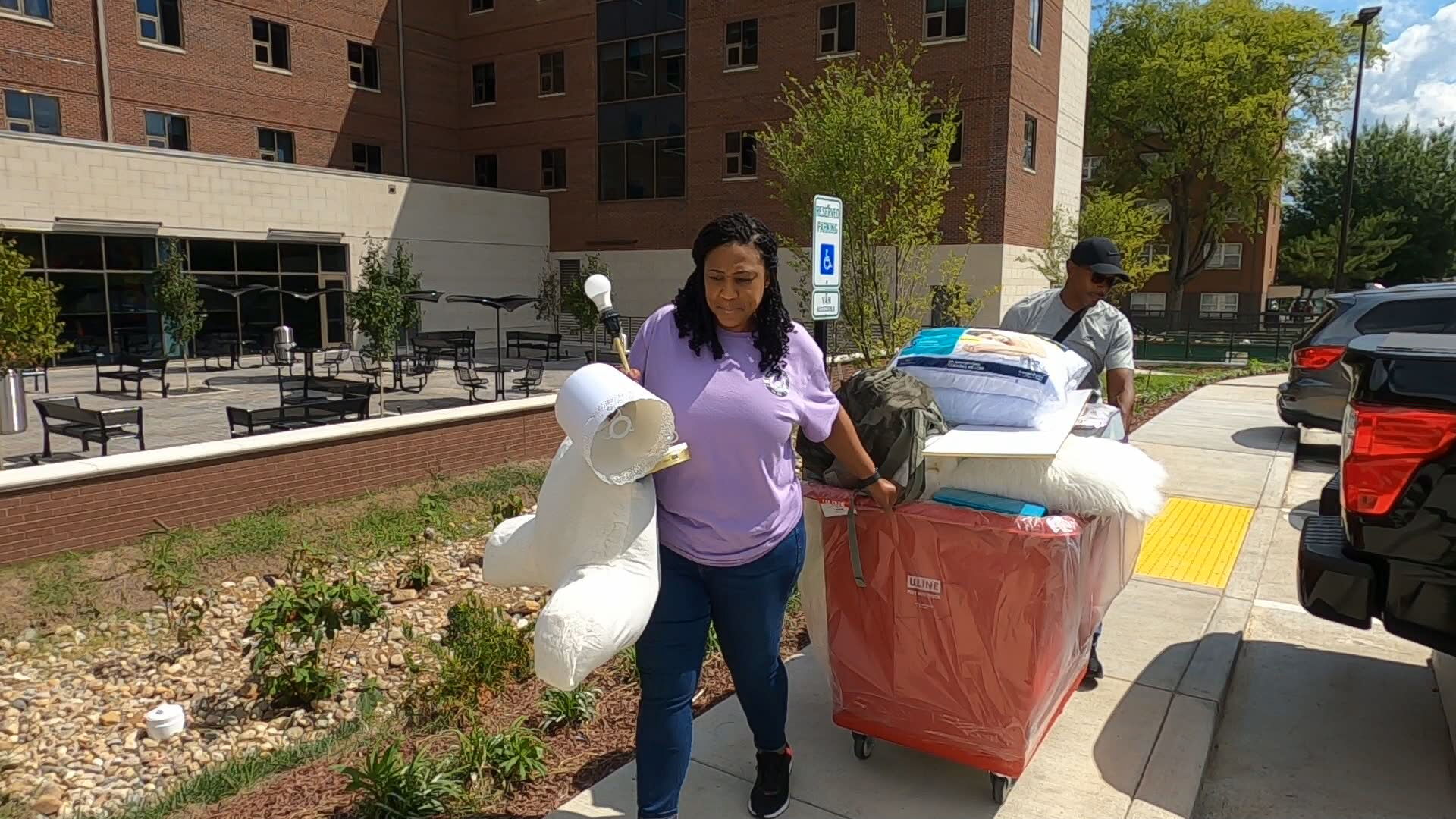 TSU freshmen move in day