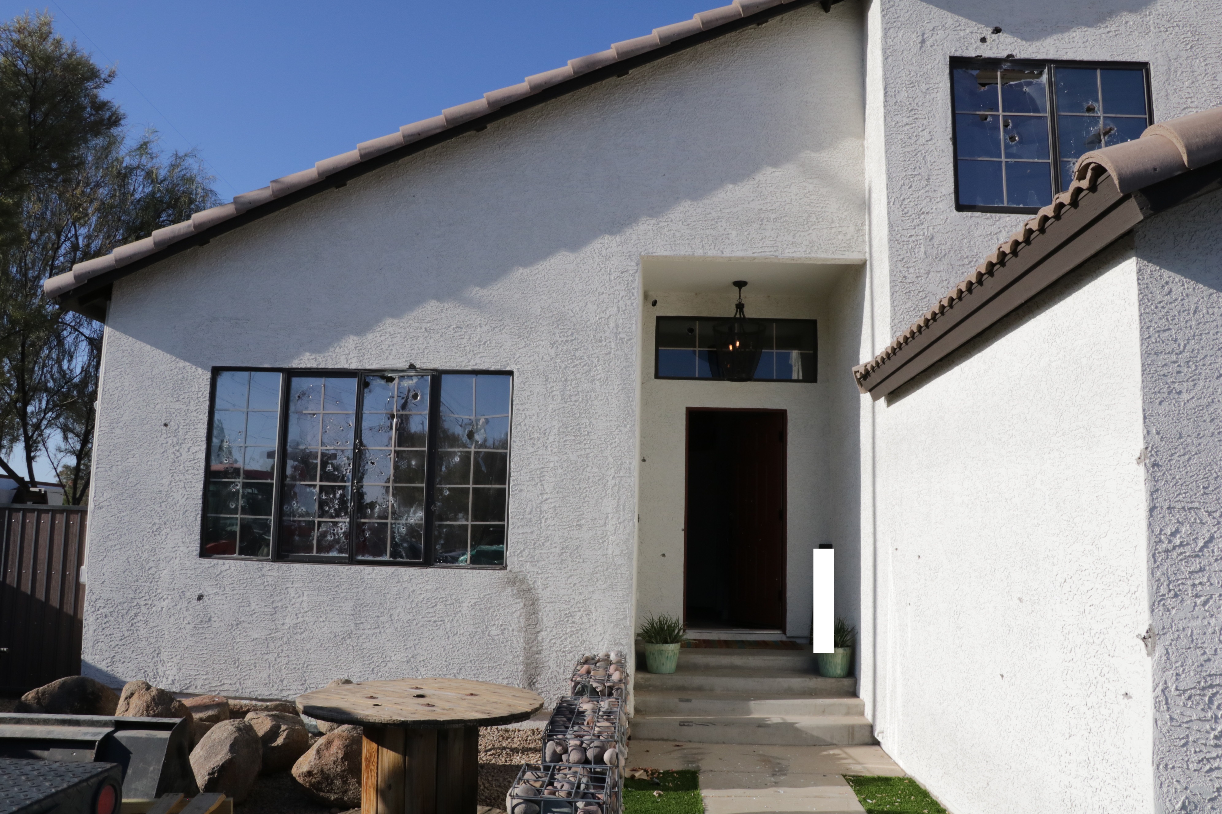 phoenix home destroyed in shootout