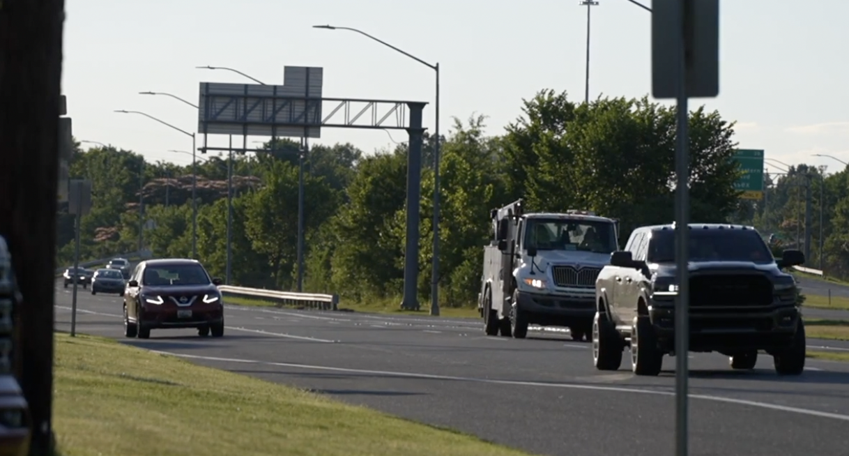 Cars near 695 in Baltimore County 