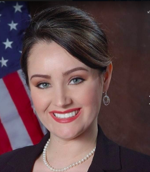 Savannah Maddox Facebook pic.png