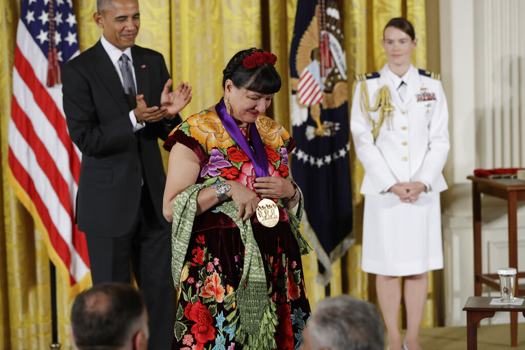 Barack Obama, Sandra Cisneros