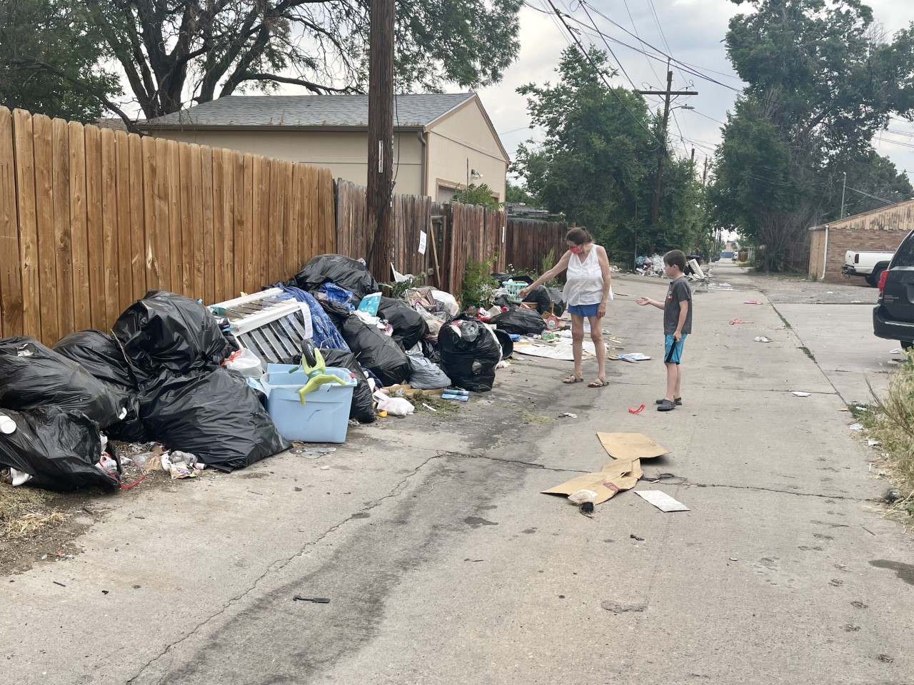 web trash in alley.jpg