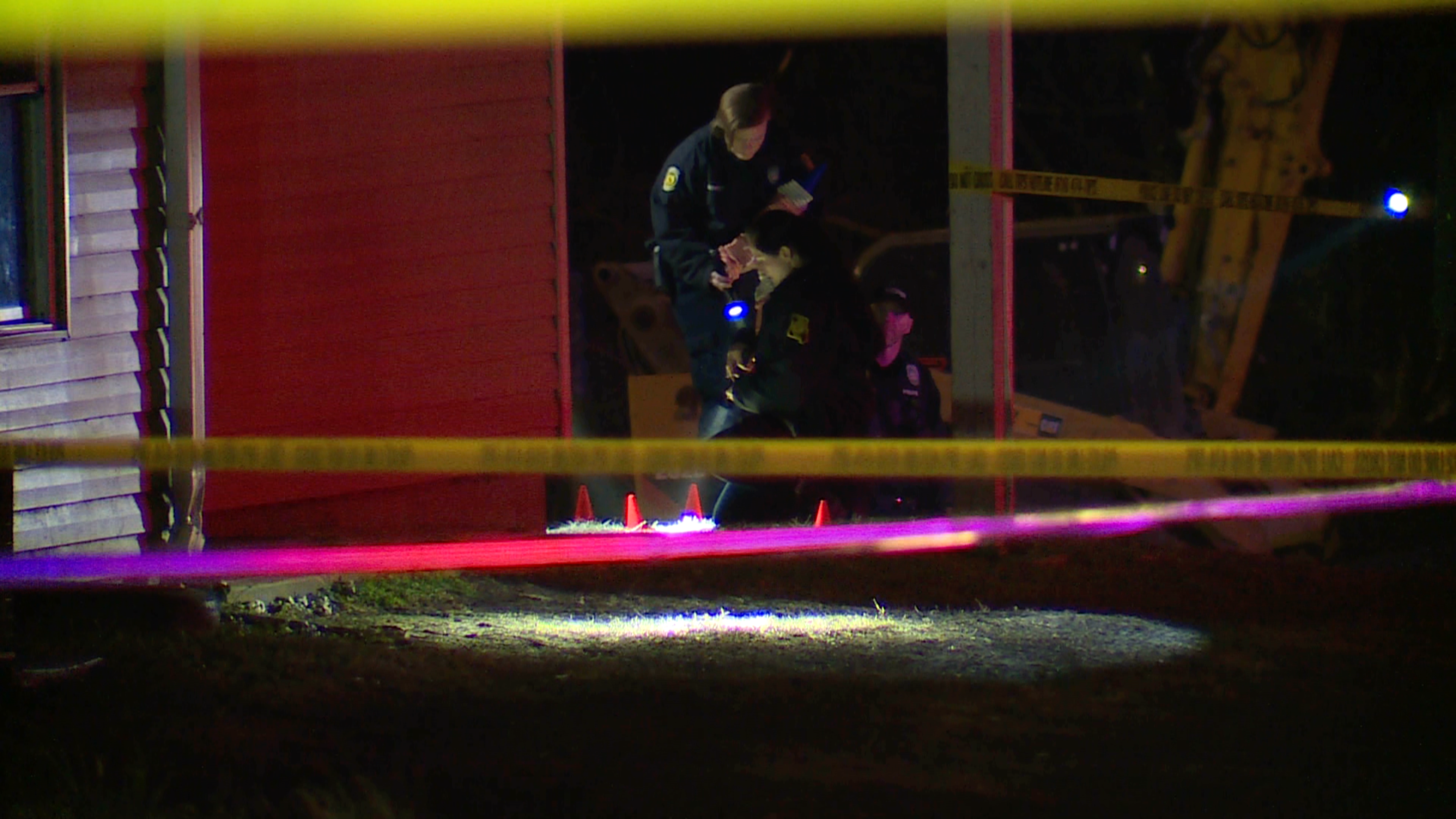 KCMO police look for clues at Thursday night homicide at East 20th Street and Monroe Avenue