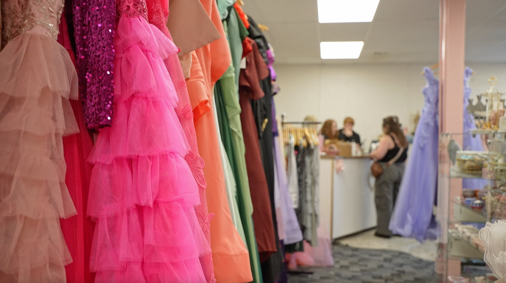Ain't No Blonde Chic Boutique Grand Opening 