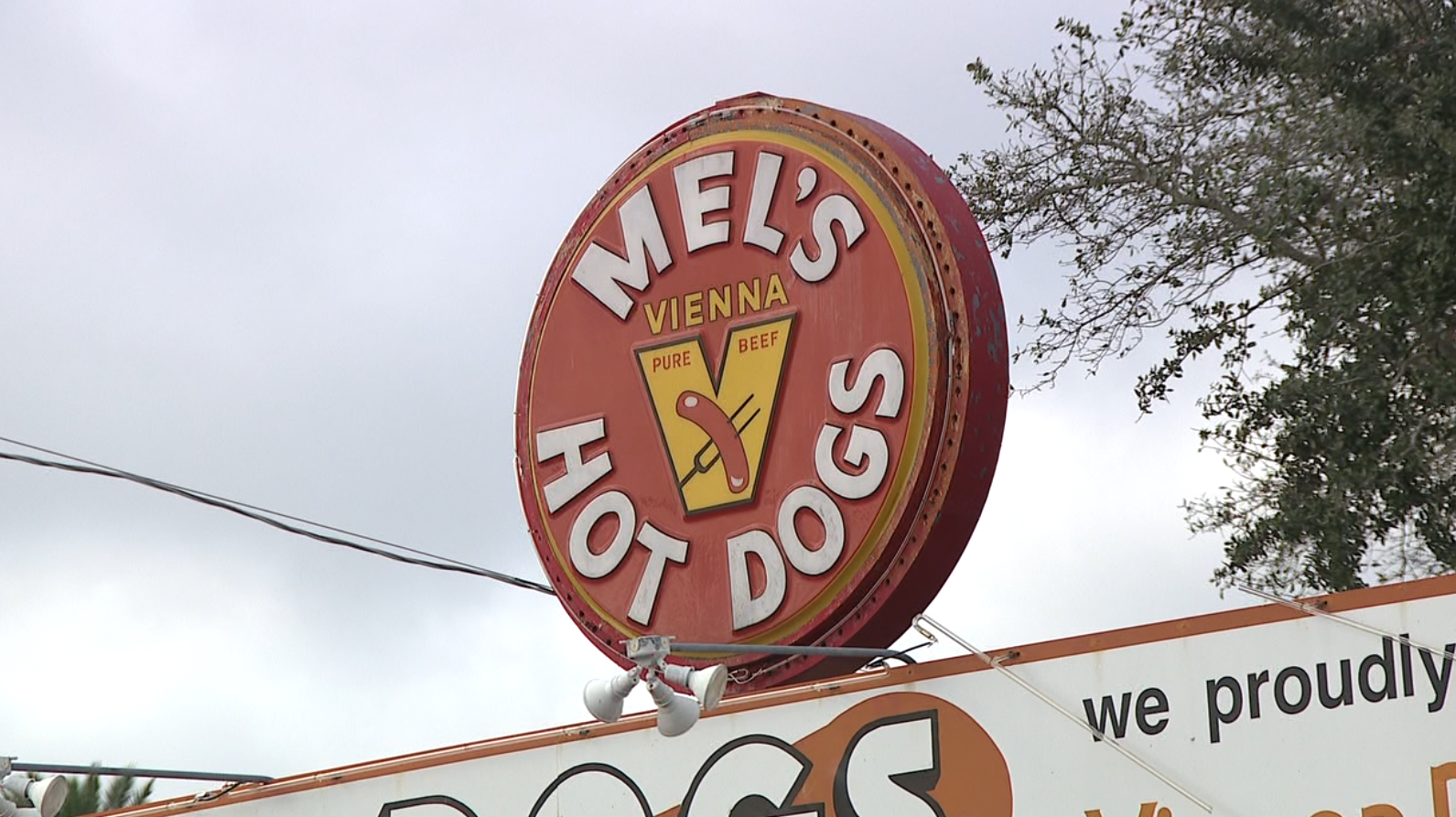 Mel's Hot Dogs 