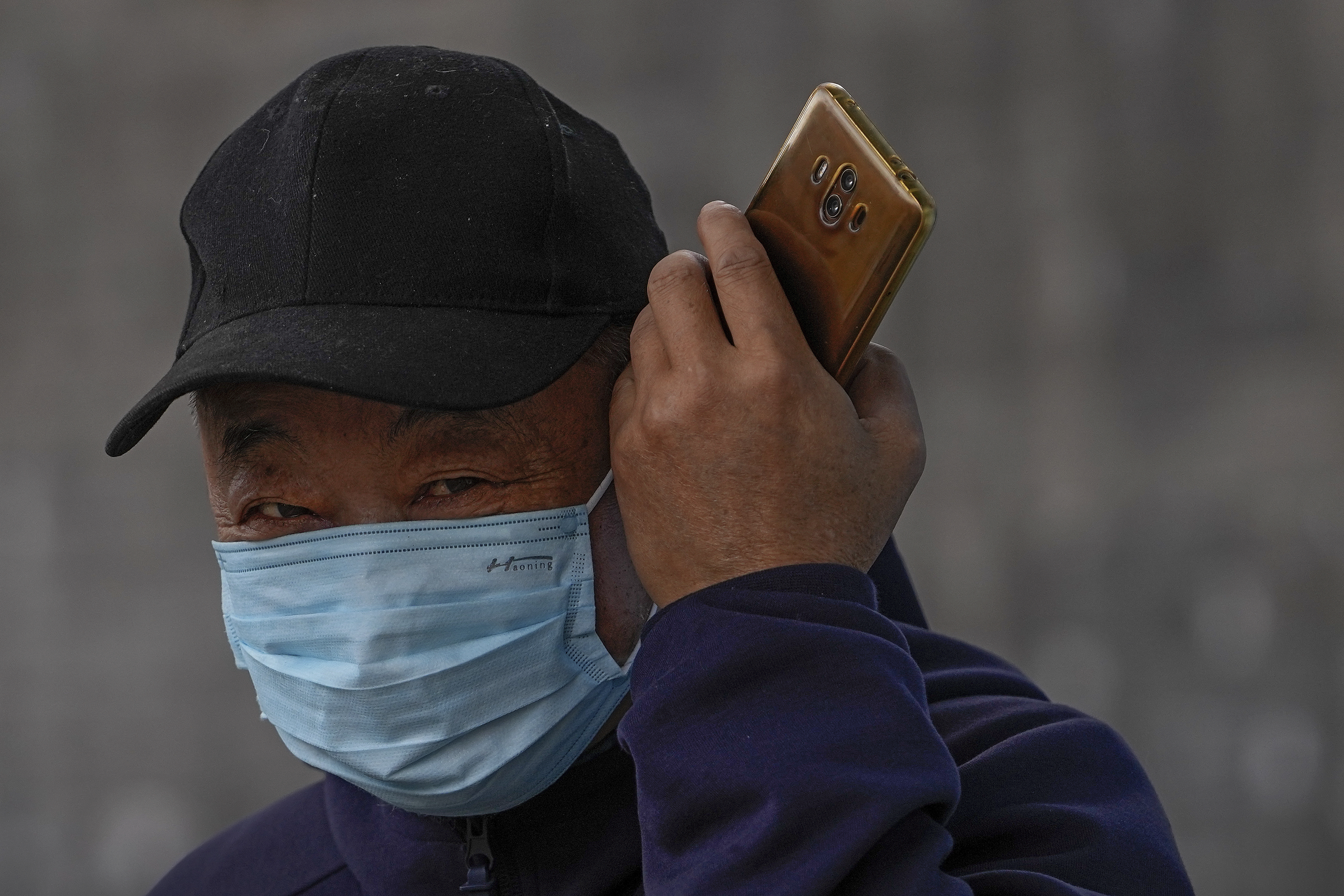 APTOPIX Virus Outbreak China Daily Life