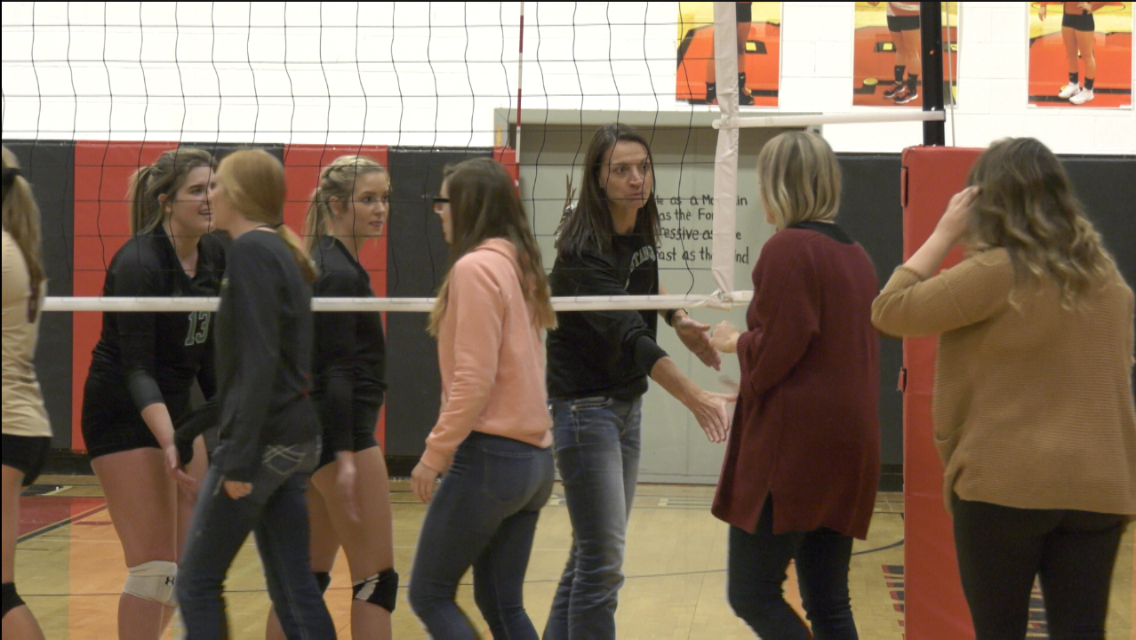 Ennis volleyball