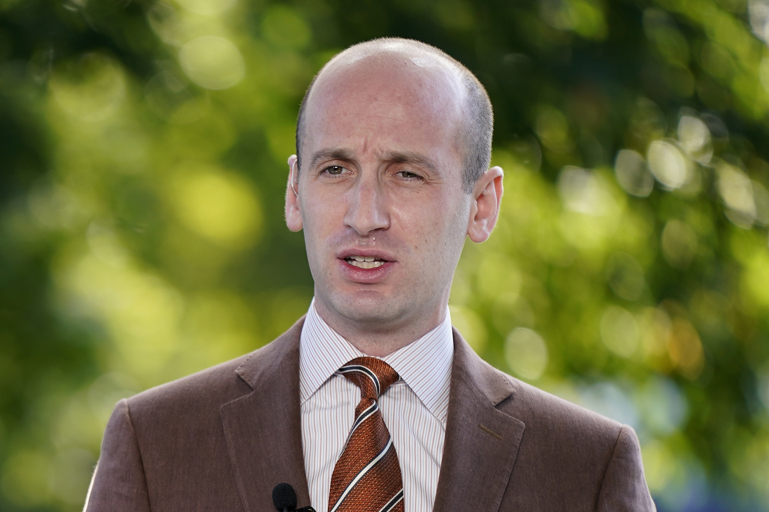 Top Trump adviser wants more nations to field asylum claims
