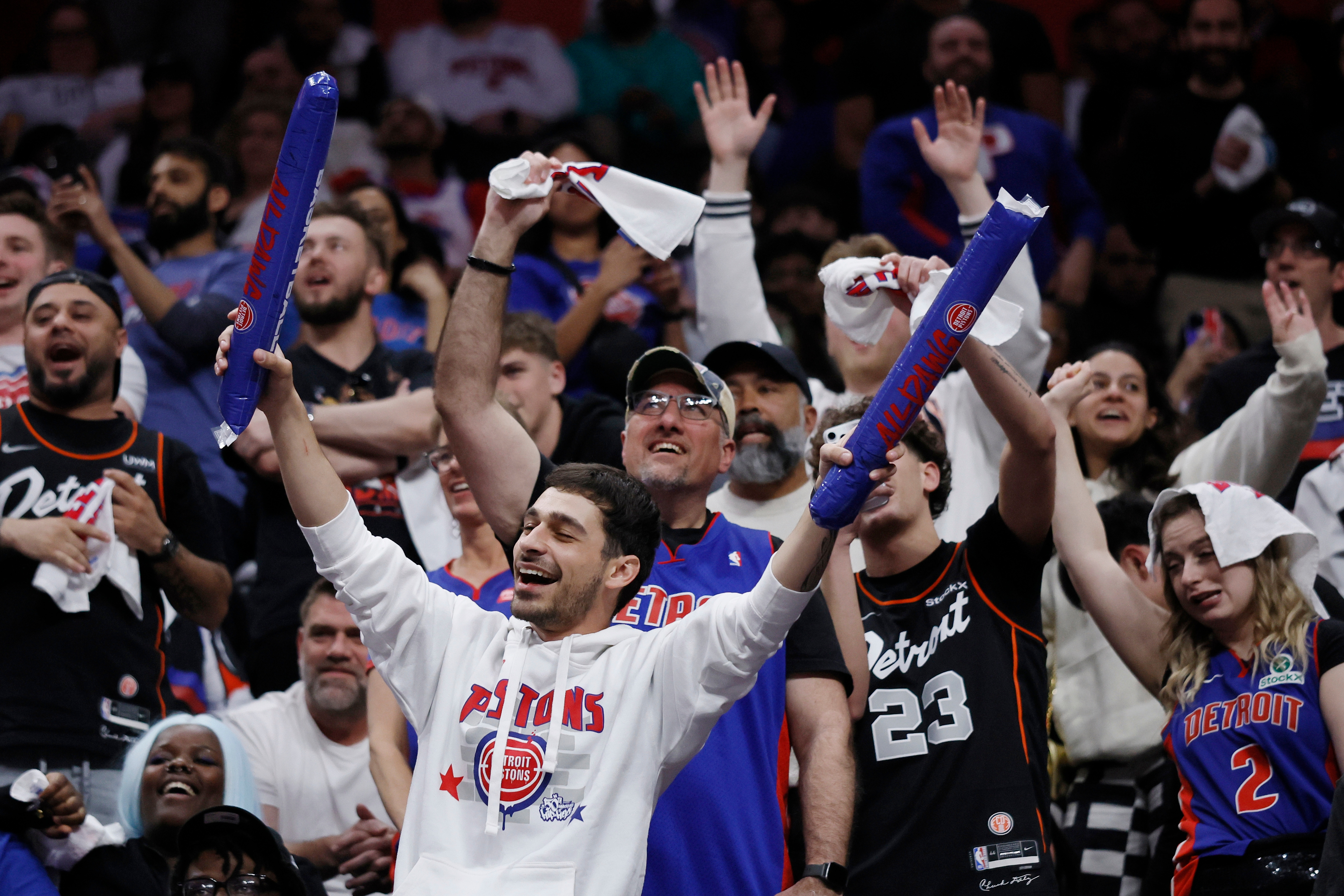 Magic Pistons Basketball
