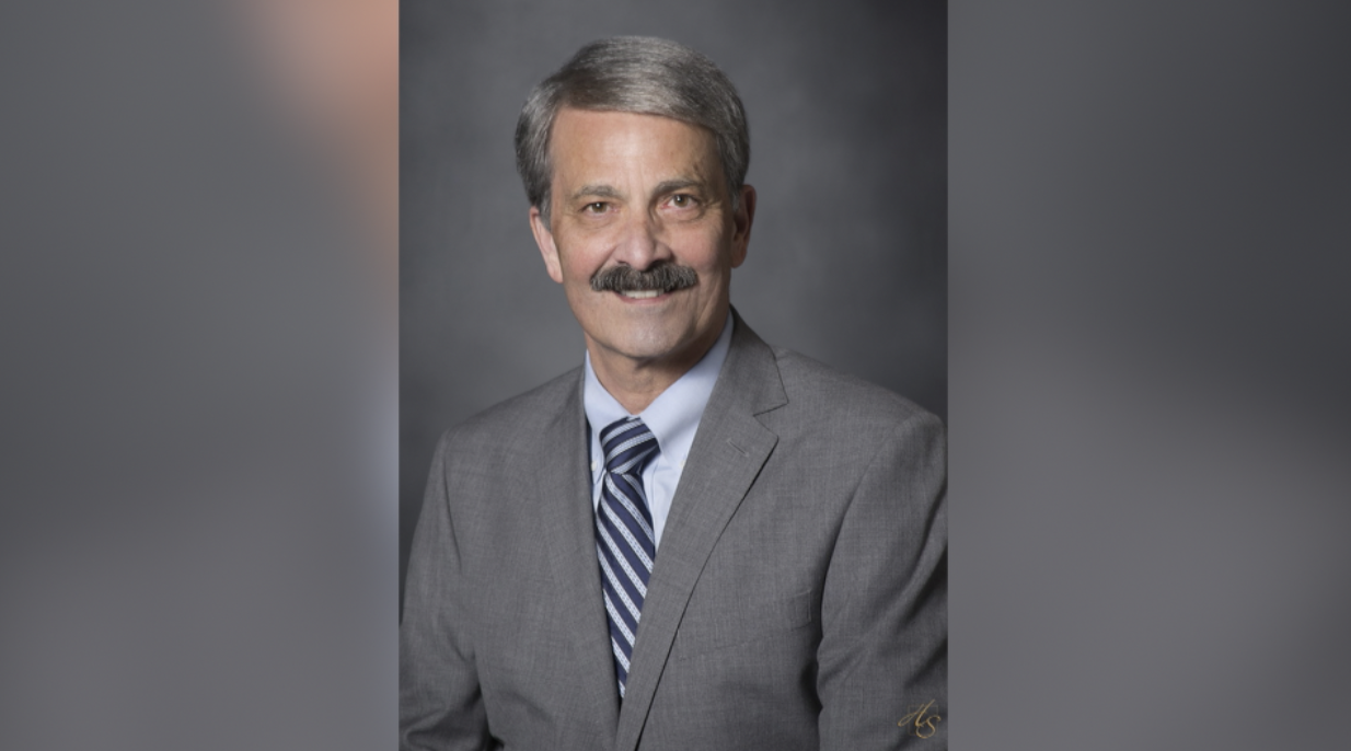 Dr. John De Triquet.png