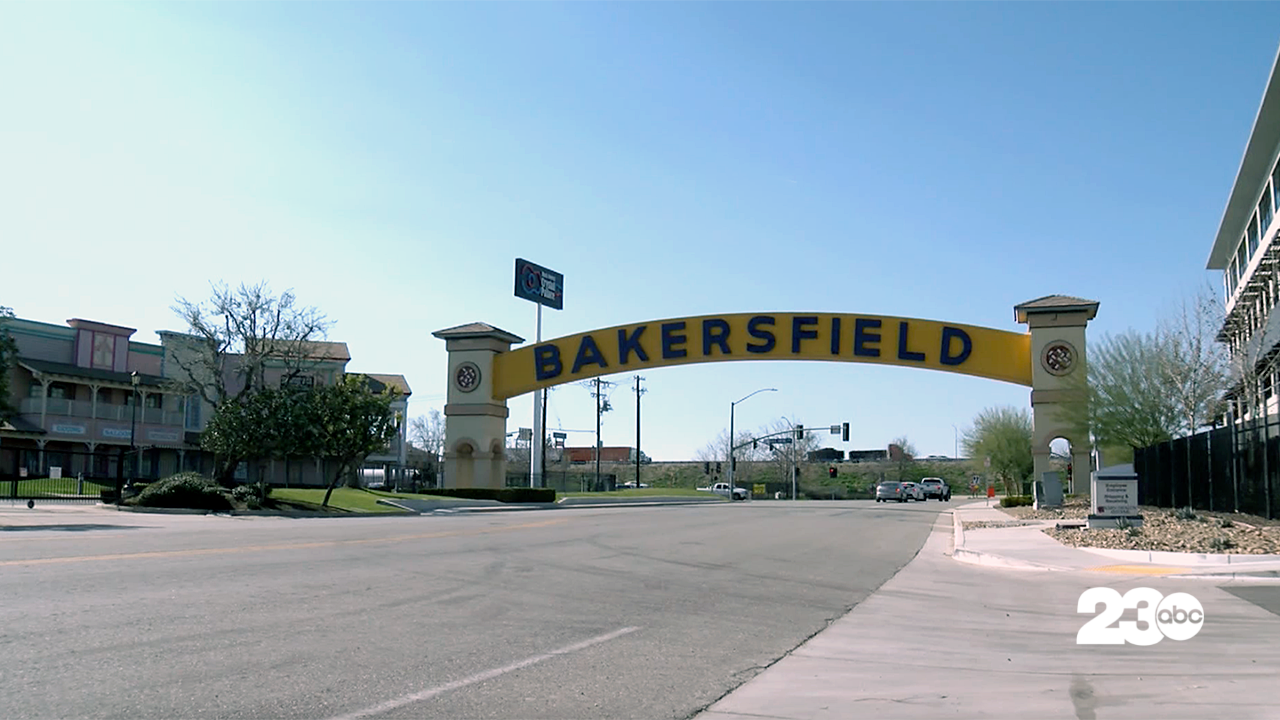 Bakersfield Sign, Bakersfield (FILE)