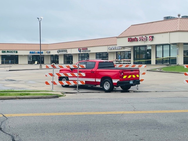22 businesses forced to close as methane leak shuts down Owasso shopping center