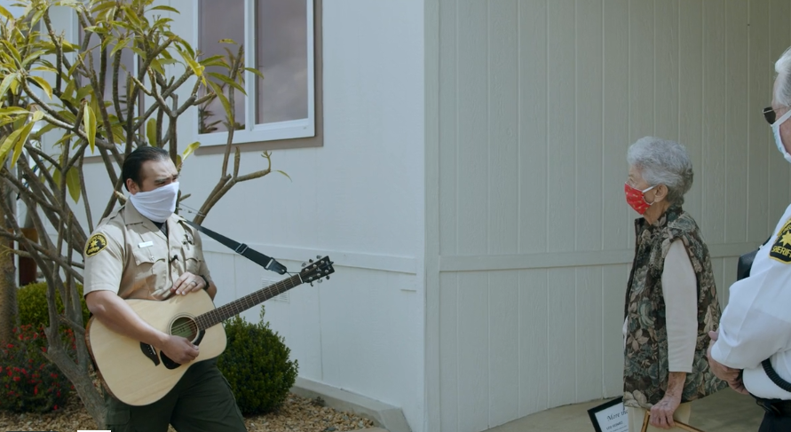 Deputy sings to seniors amid COVID-19 pandemic