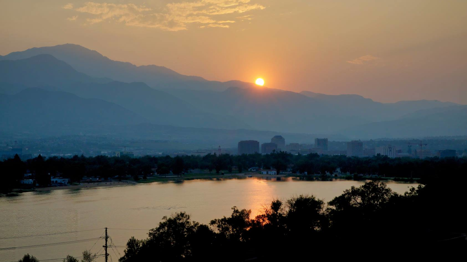 Smoky and haze Colorado Springs Prospect Lake