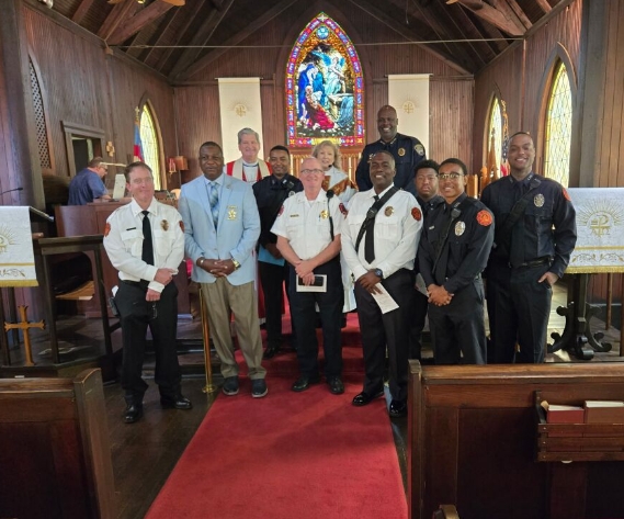 ST. PAUL EPISCOPAL CHURCH HOSTS BLUE MASS 09072025