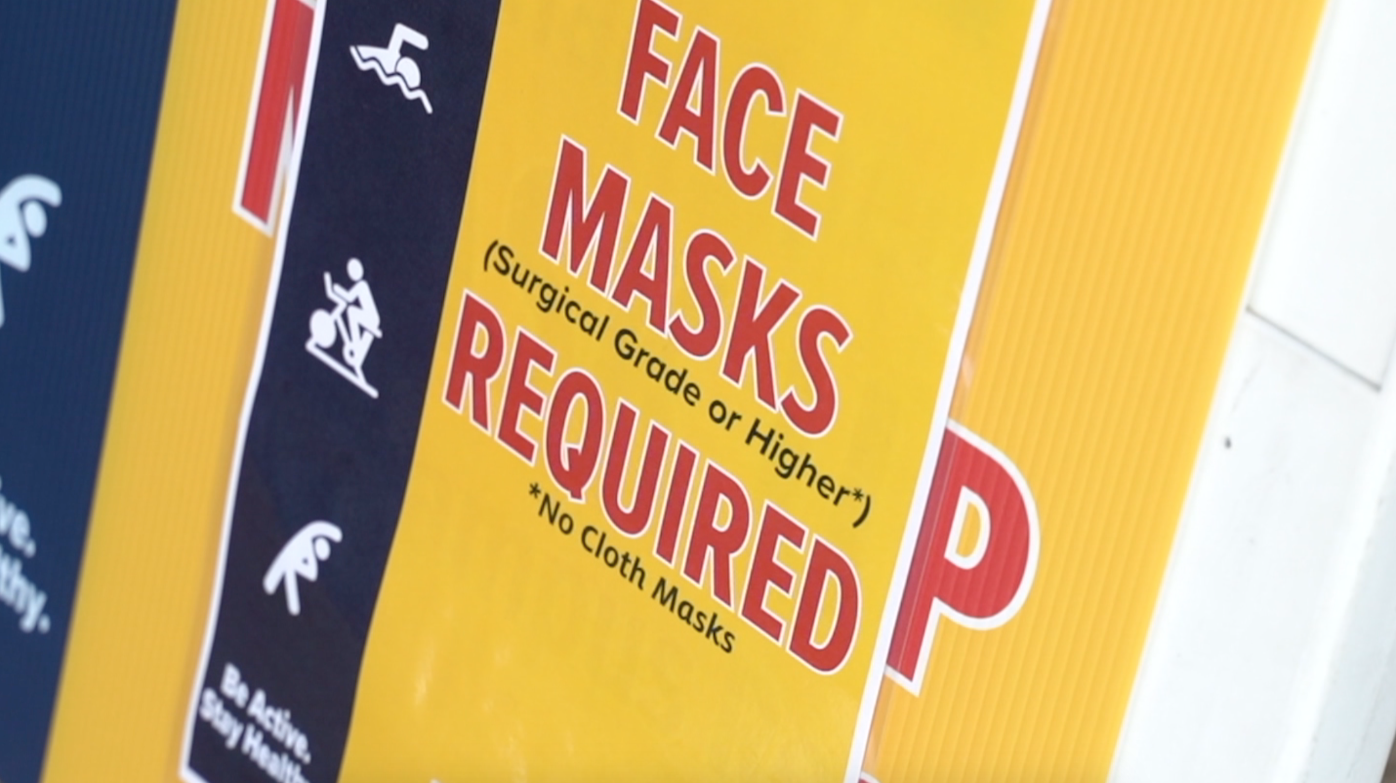 Face mask sign at UArizona