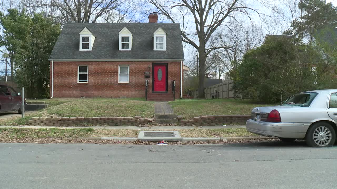 Man, woman injured after South Richmond stabbing incident involving machetes, Crime Insider sources say