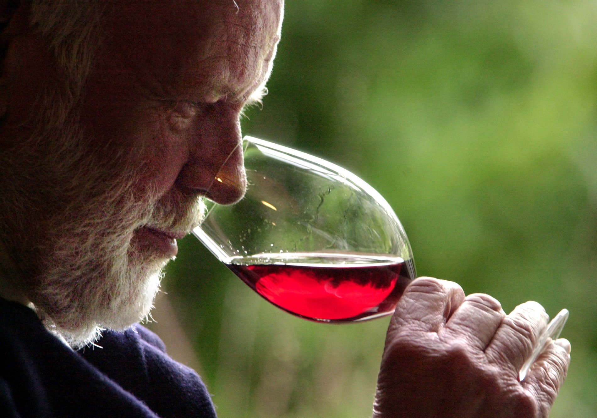California winery and Oregon feud over pinot labeling rights