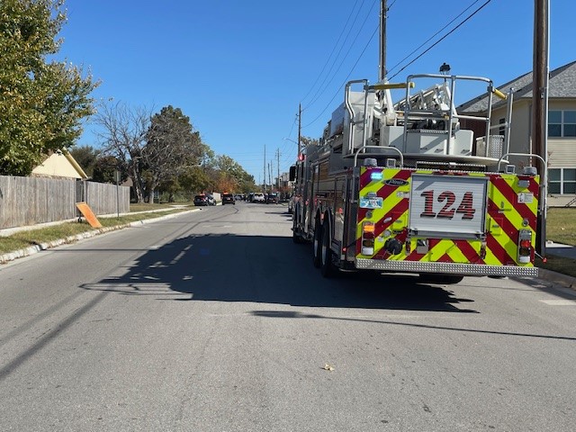 Barricaded suspect fires shots at officers in west Tulsa