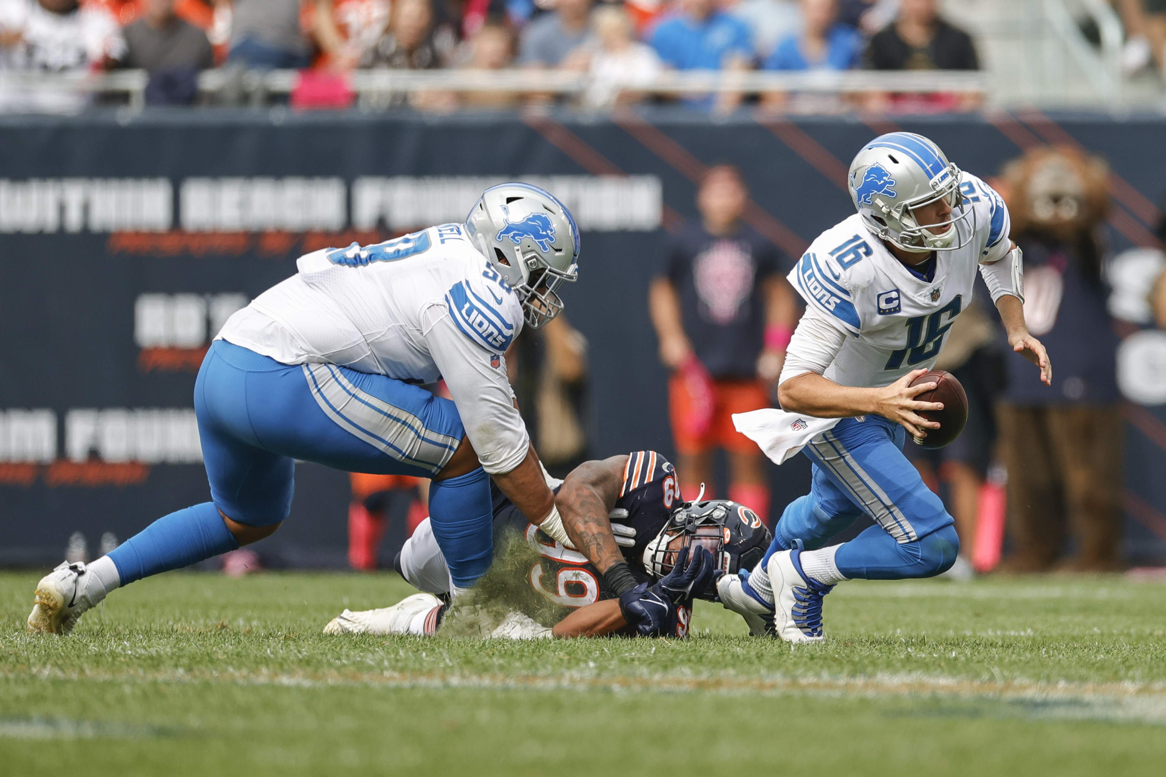 Trevis Gipson, Jared Goff Lions Bears Football