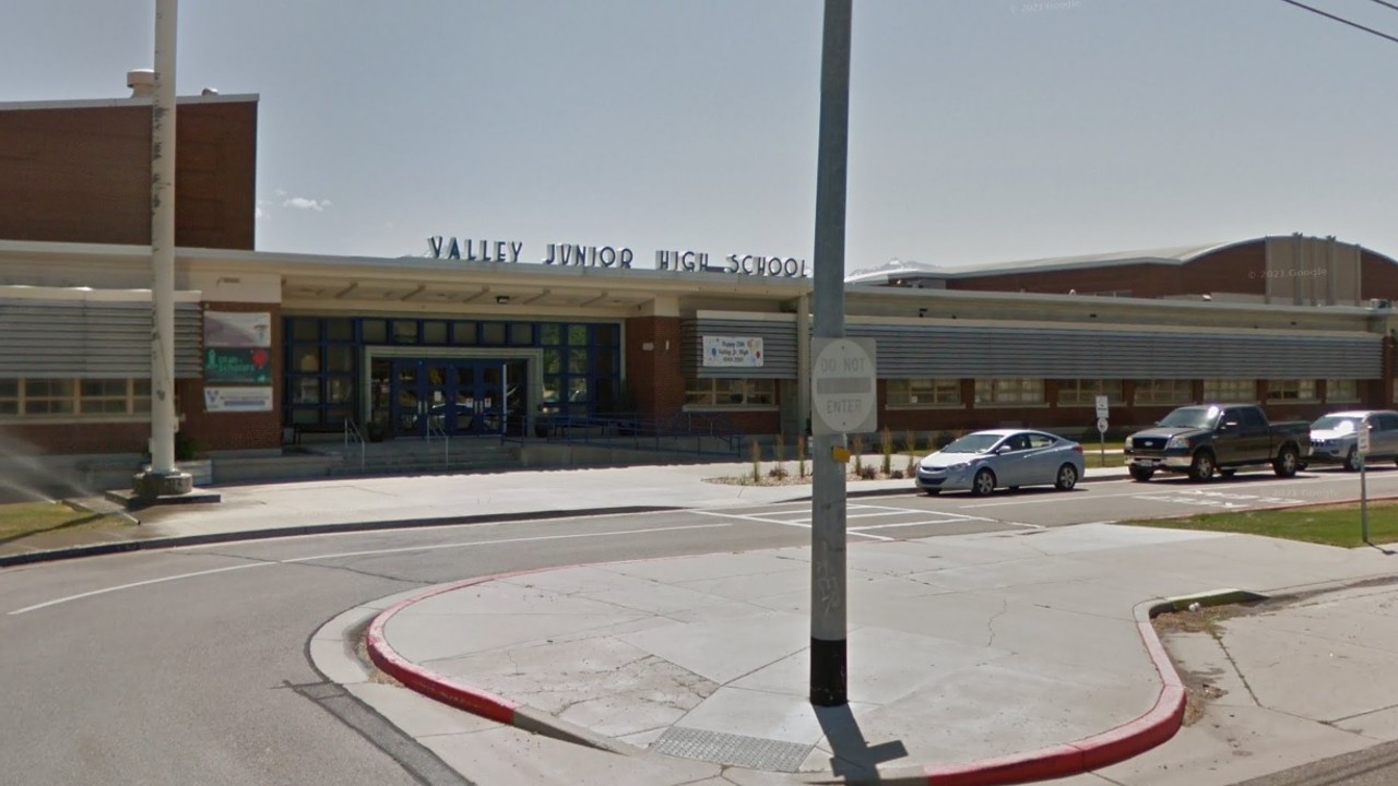 Valley Jr. High School.jpg