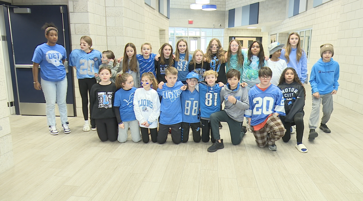Churchill Elementary Schoolers excited for Lions game