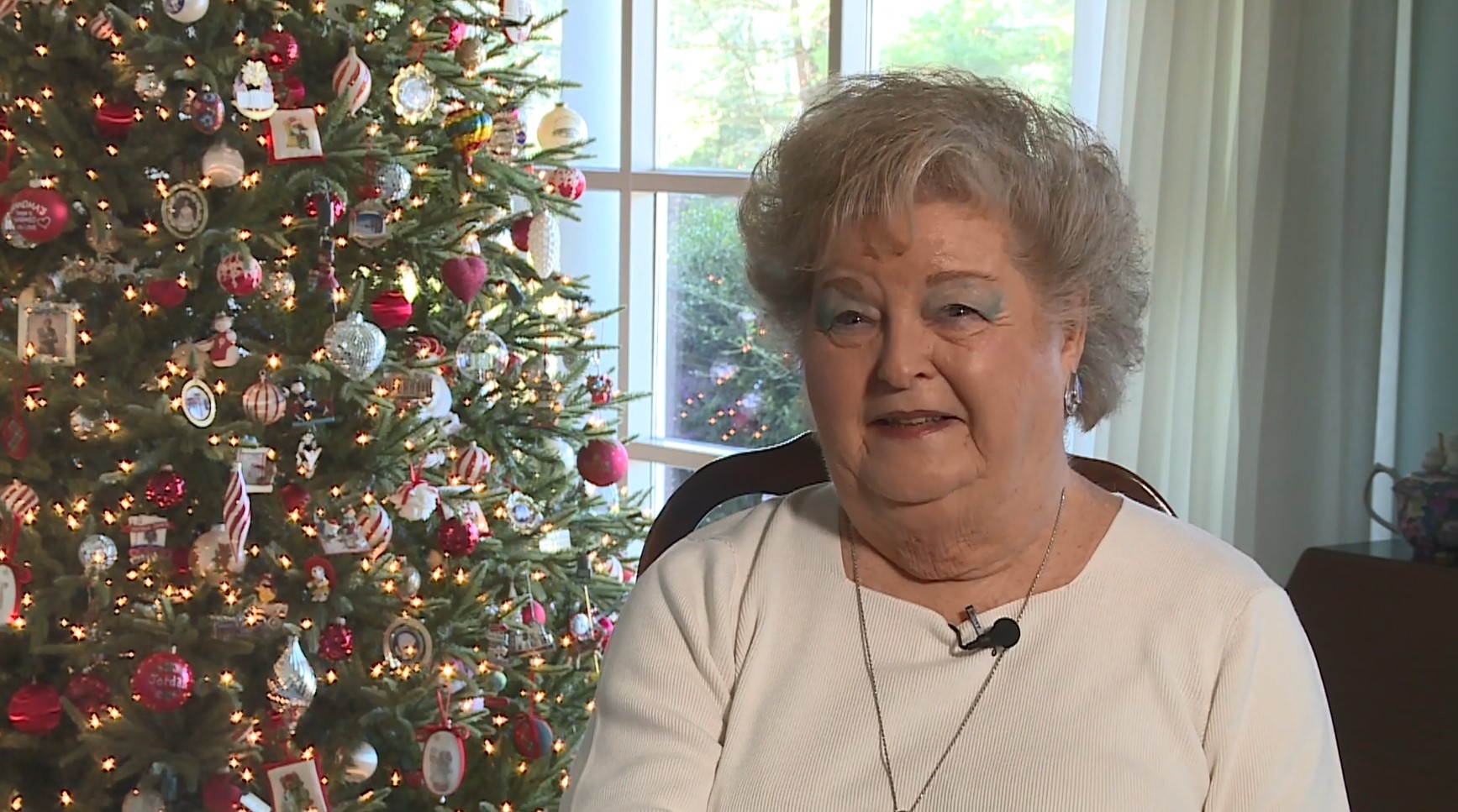 christmas tree queen 8.jpg