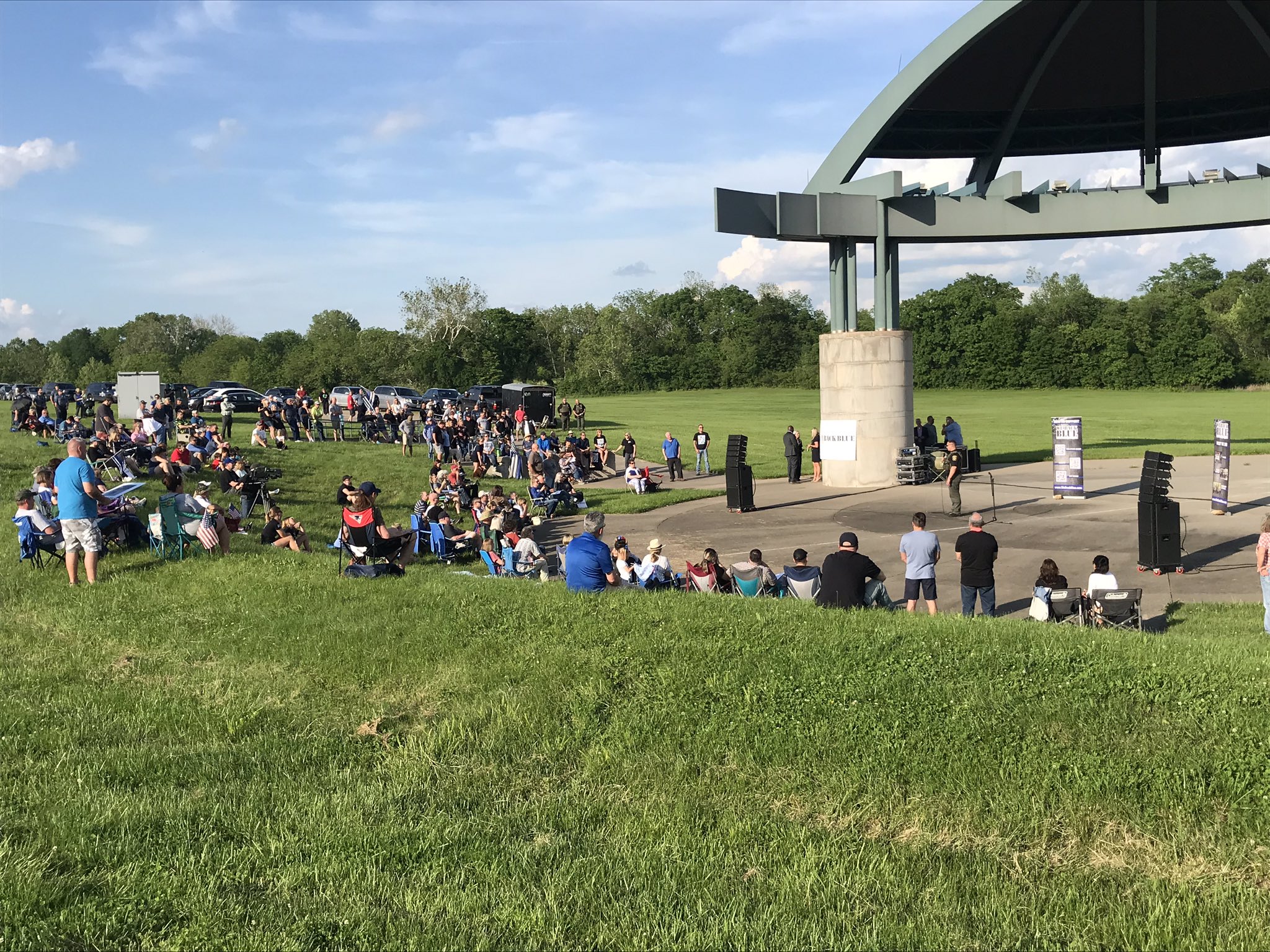 we back blue rally.jpeg