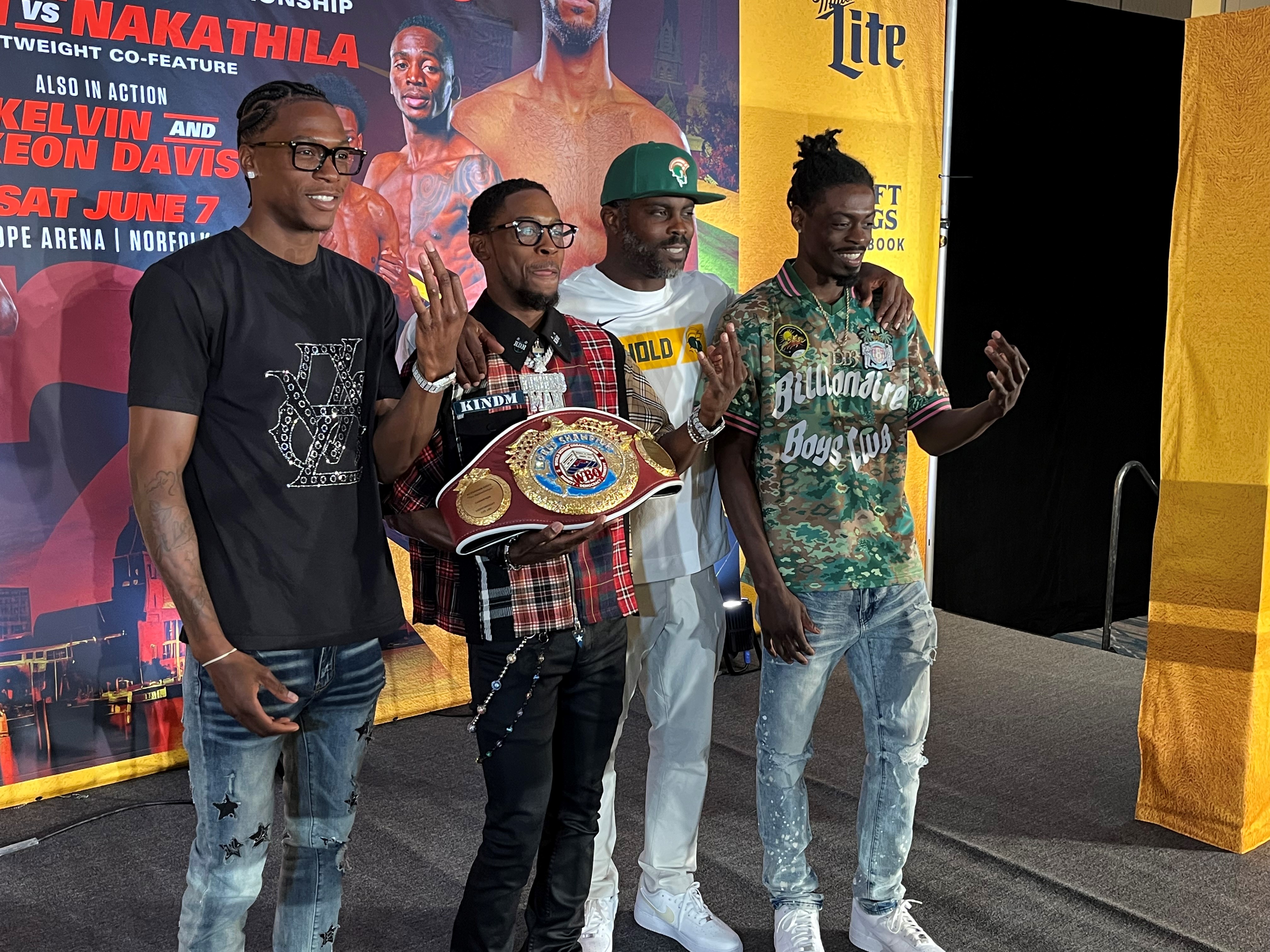 DB3 MICHAEL VICK.jpg