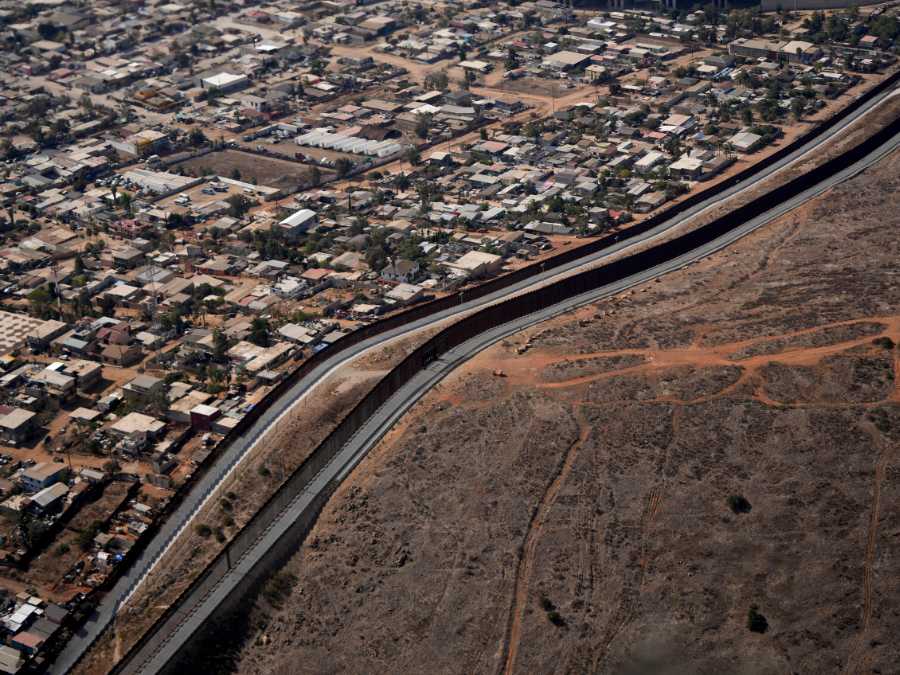 us_southern_border_aerial_2025_ap.png