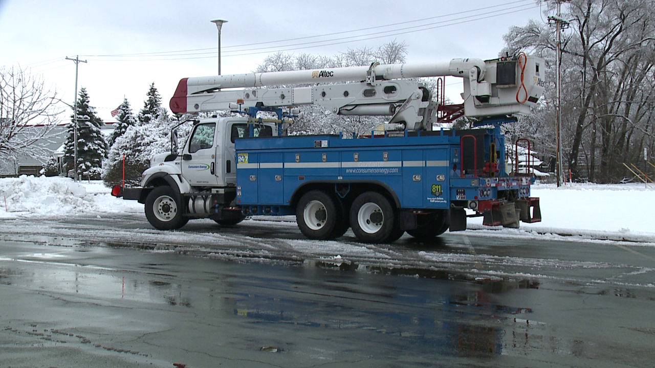 Consumers Energy Bucket Truck