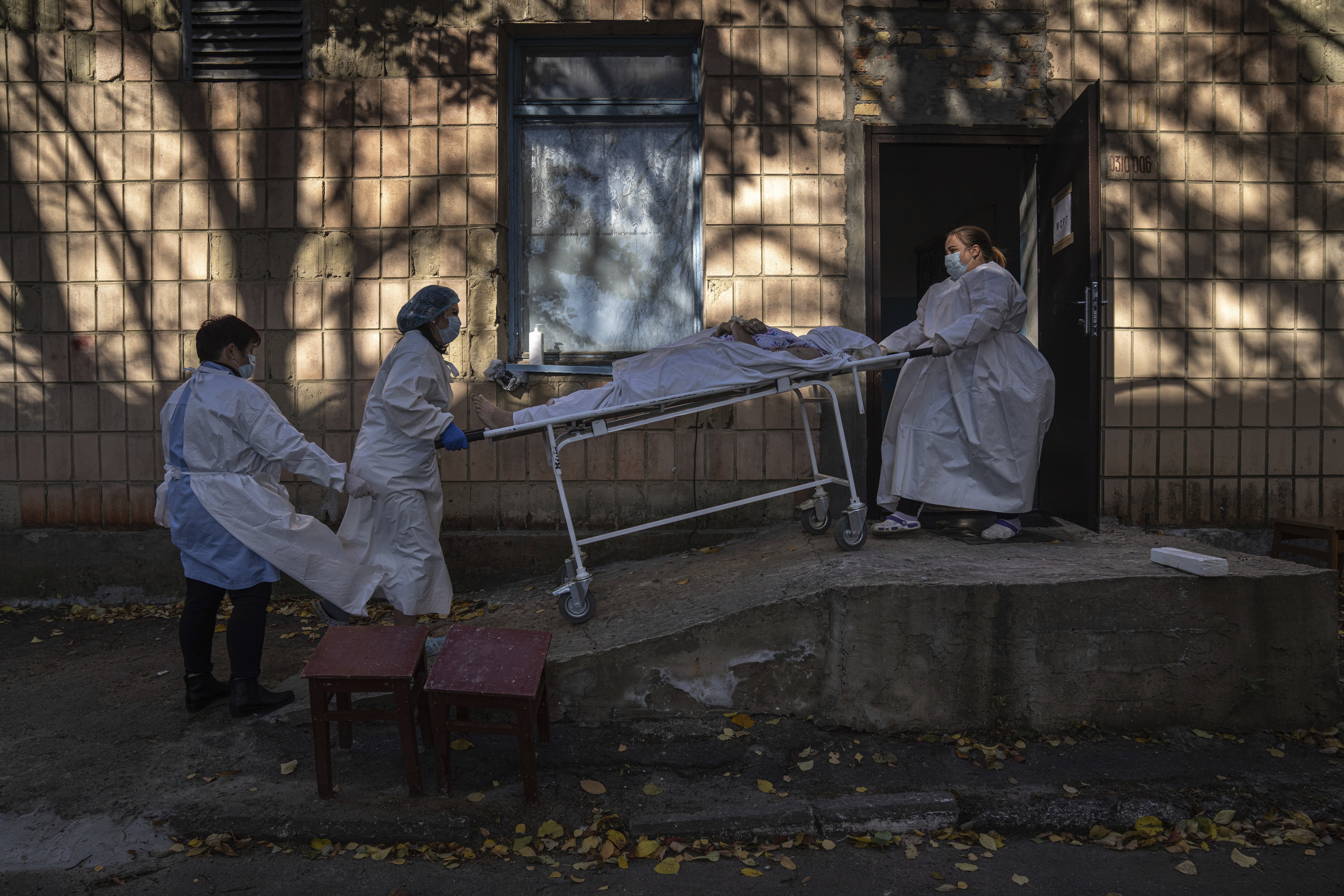 Virus Outbreak 5 Million Dead