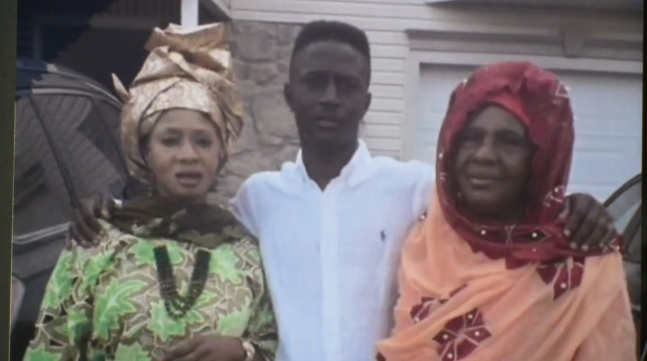 Abdul Kamara, in-custody death, family pic with mom