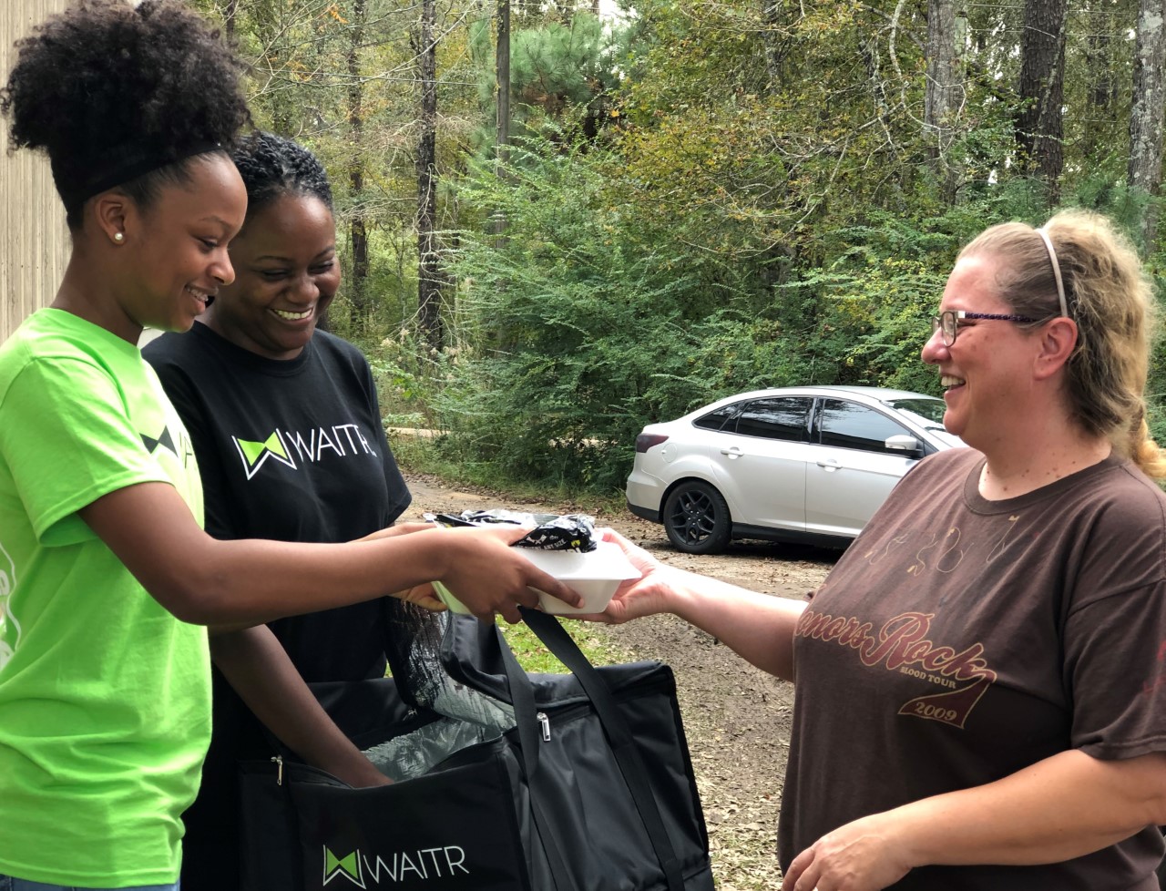 Waitr Thanksgiving delivery.jpg