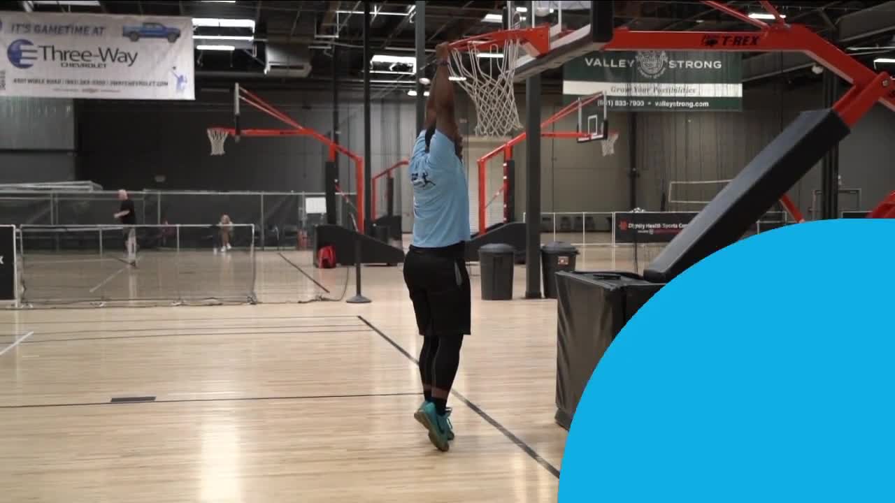 Ryan Nelson tries to dunk at Dignity Health Sports Complex