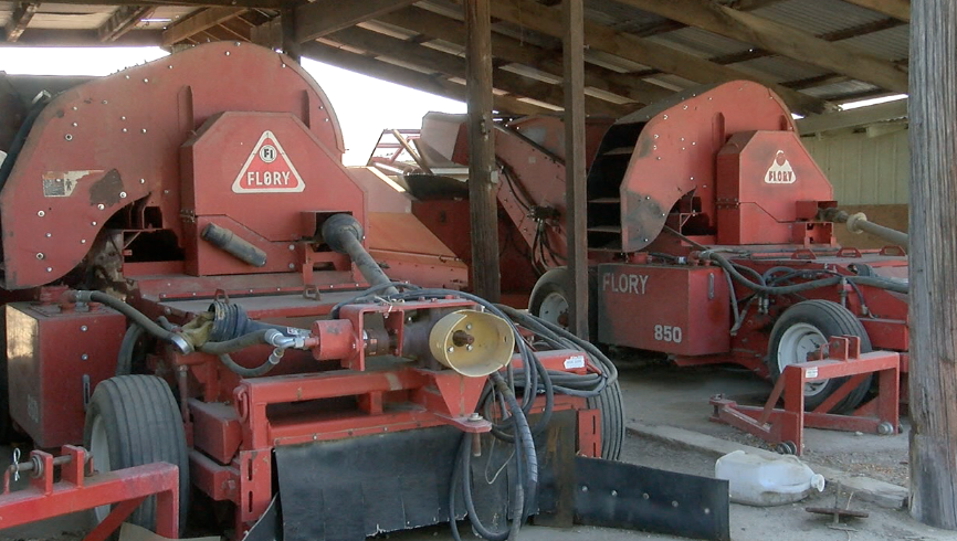 Low-dust harvesters