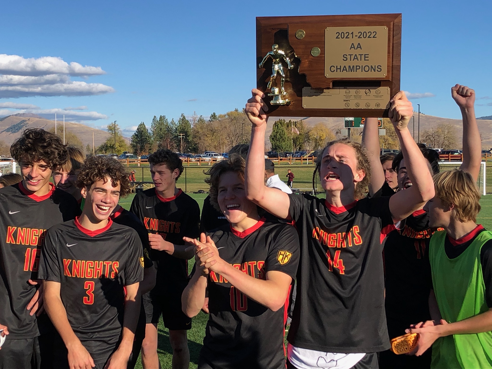 Hellgate soccer champs 2021.jpg