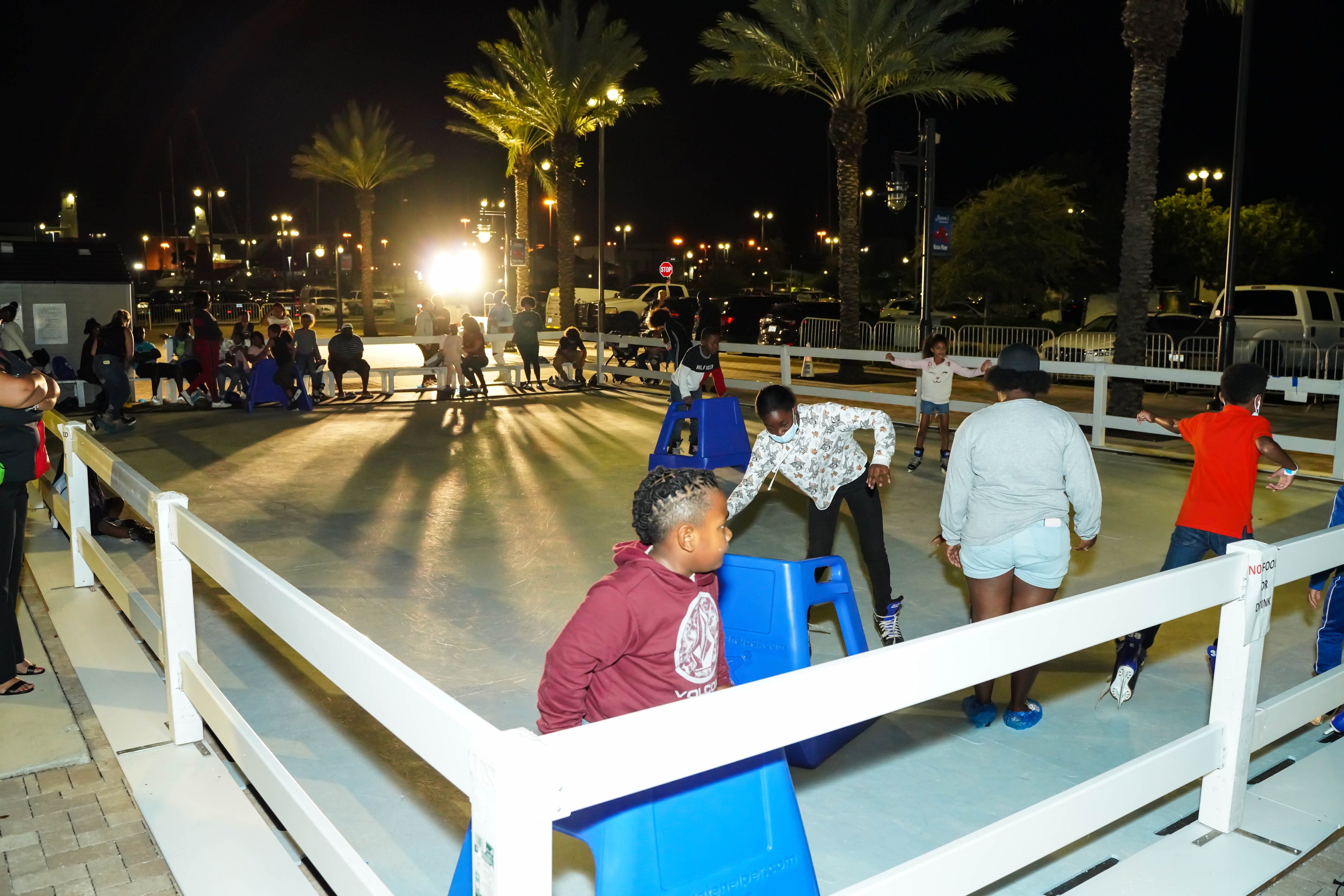 Starting this Saturday you can go ice skating in Riviera Beach.