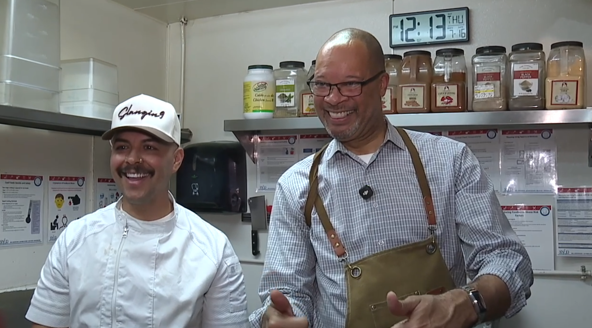 Ford campaigns, makes tacos in Las Vegas 